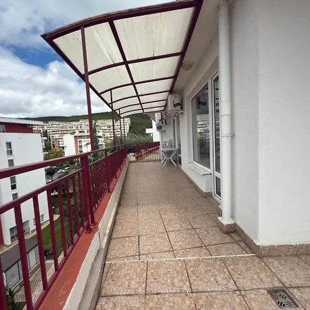Sea Whisper Apartman