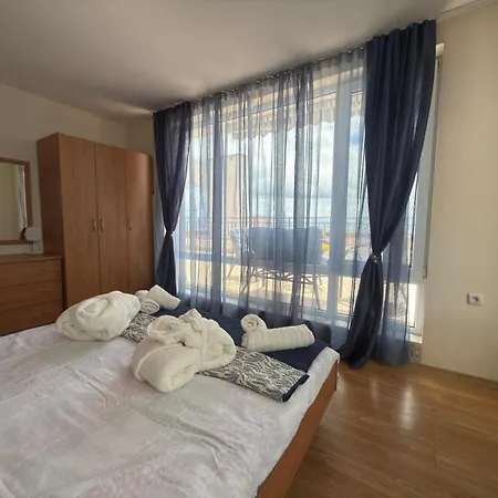Sea Whisper Apartman